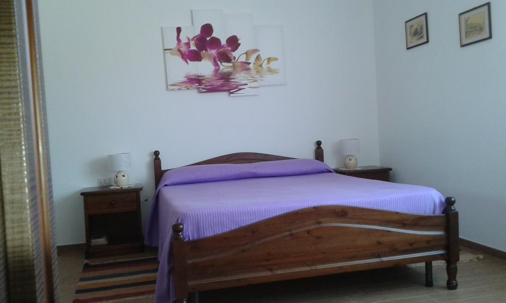 B&B La Coccarda CastellʼAlfero Habitación foto
